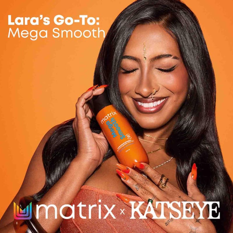 Matrix Mega Smooth Conditioner with Shea Butter and Ceramides for Frizzy Hair in use