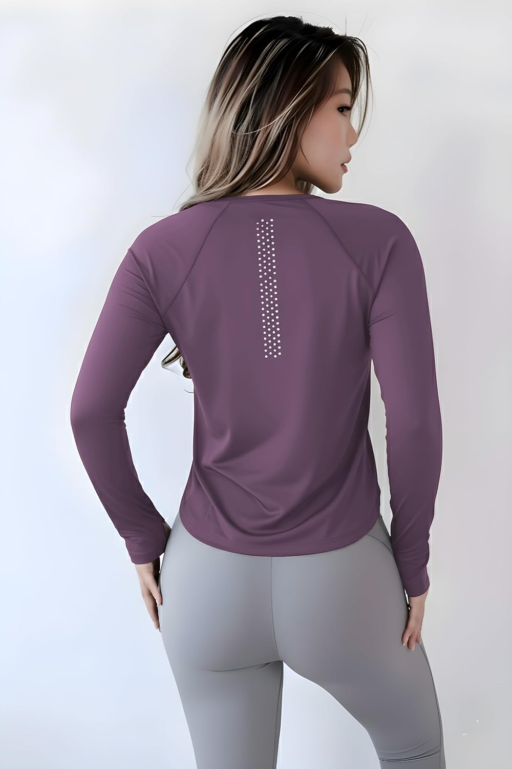 Nexsus women's gym t-shirt close-up showing 4-way stretch polyester-spandex fabric and scoop-neck construction