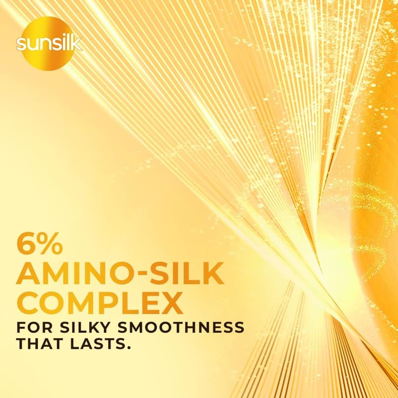 Sunsilk Flowy Silk Smooth Conditioner 180ml in use